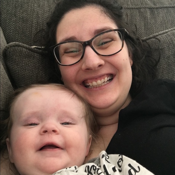 Meet your Posher, Adrienne - Picture 2 of 5